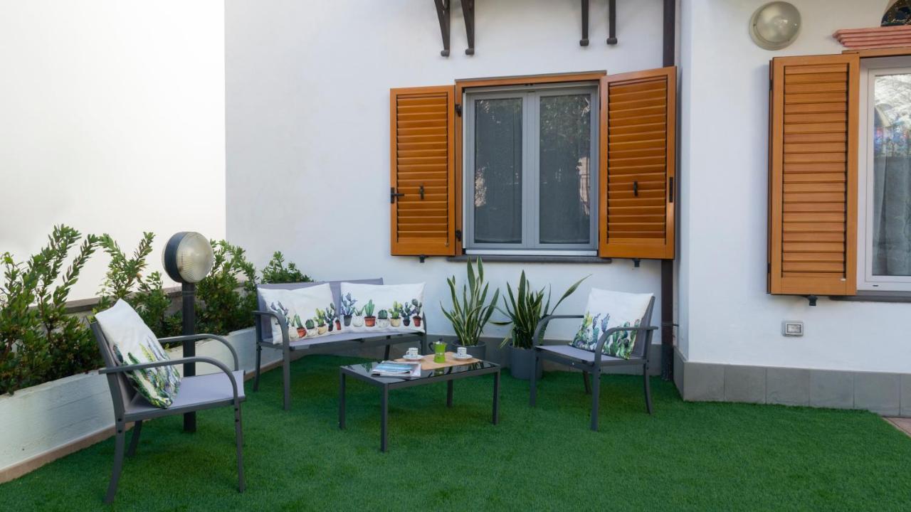 Oasi In Centro - Cala Gonone Apartamento Exterior foto